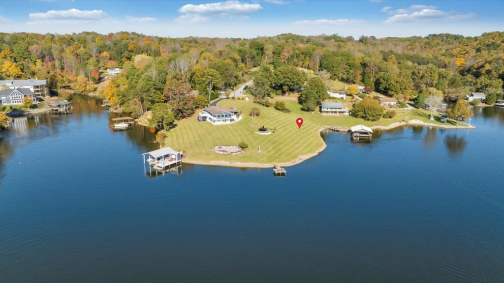 3.12 Acres on Route 460 4 BR Brick Home on Property (4)