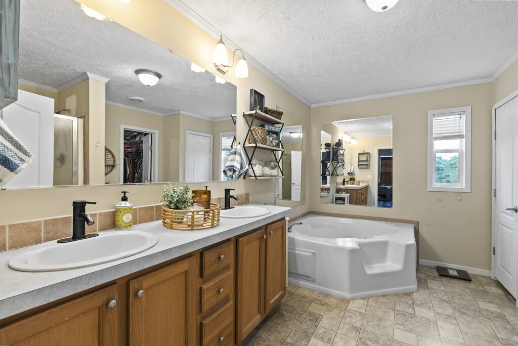 3167 bellview rd_012