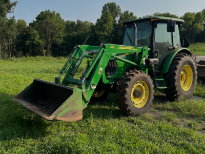 John Deere 5525 Tractor